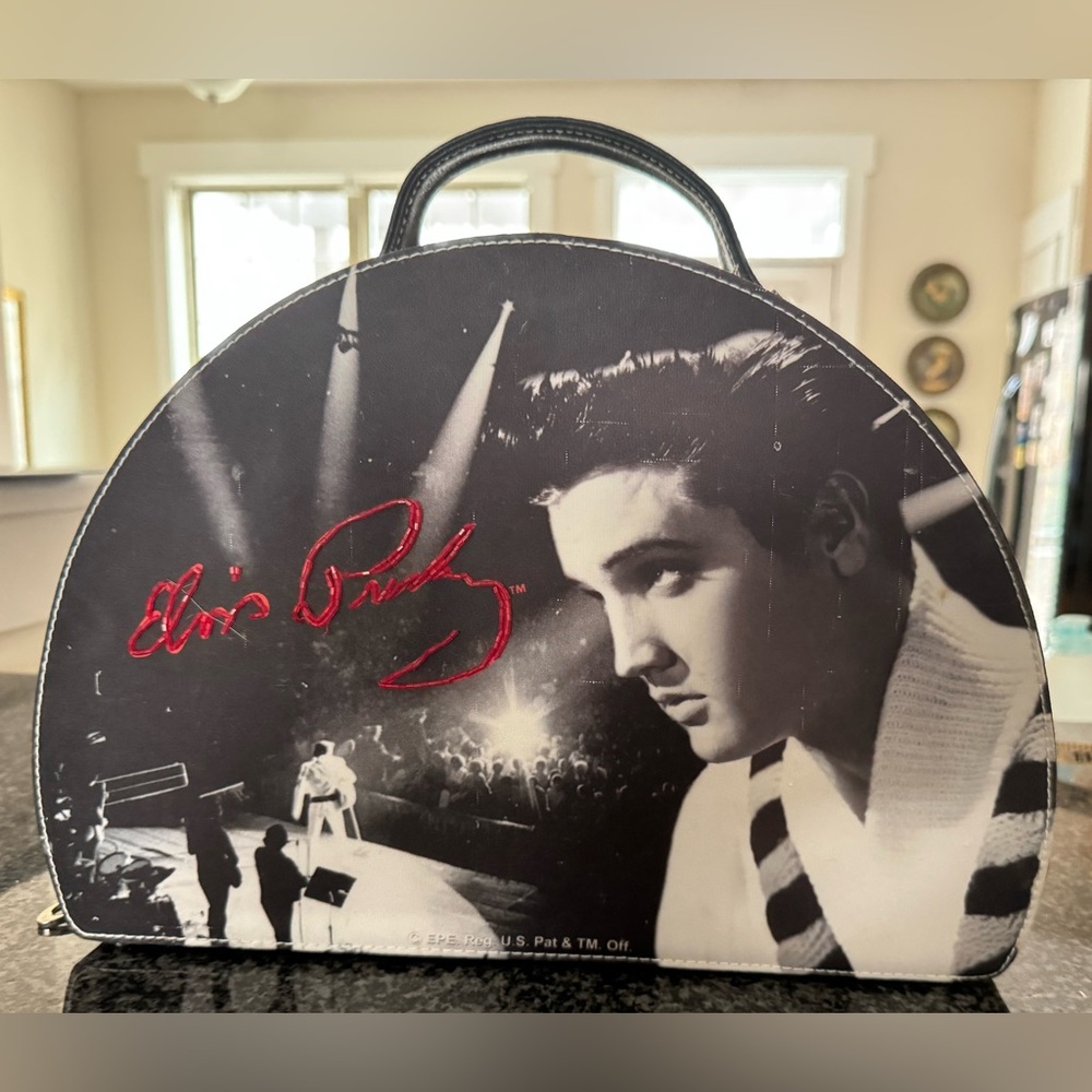 Elvis Makeup Case - image 1